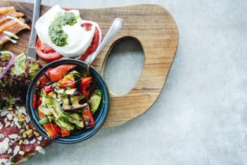 Recipe: Roasted Tomato Caprese Summer Rolls